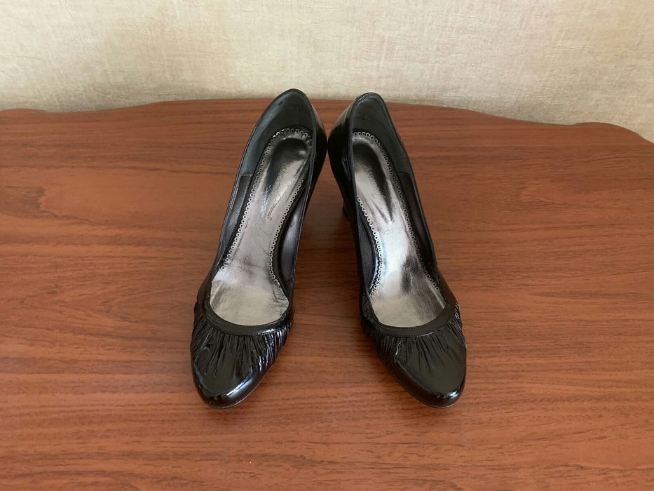 Женские кожаные туфли