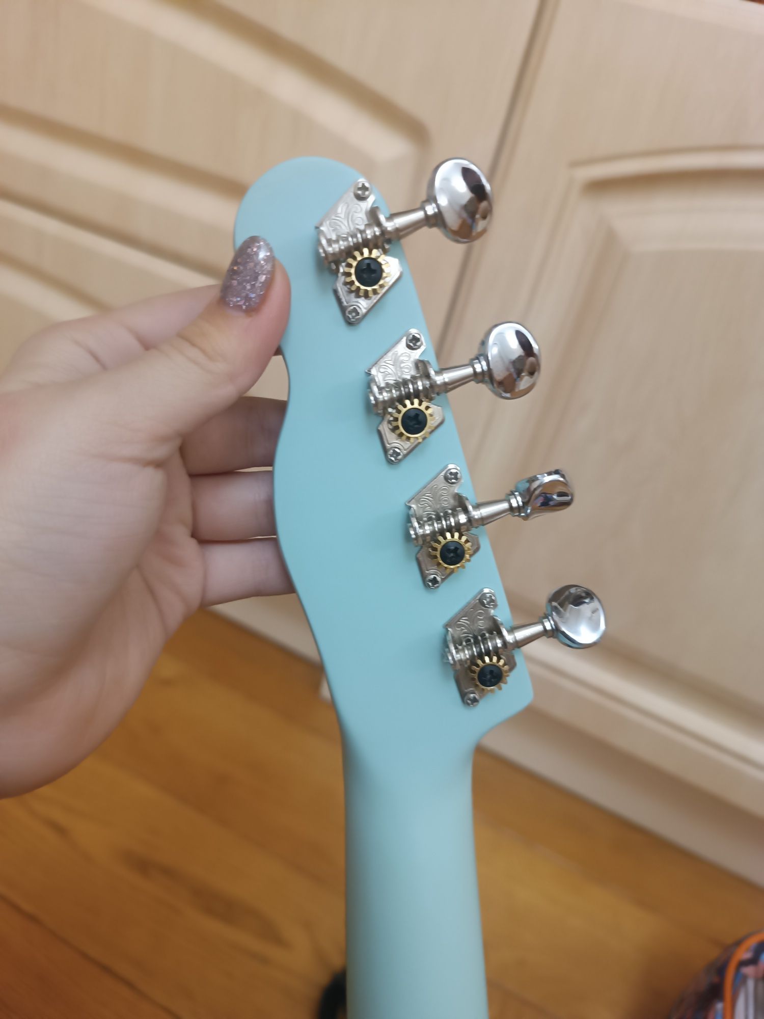 укулеле сопрано fender