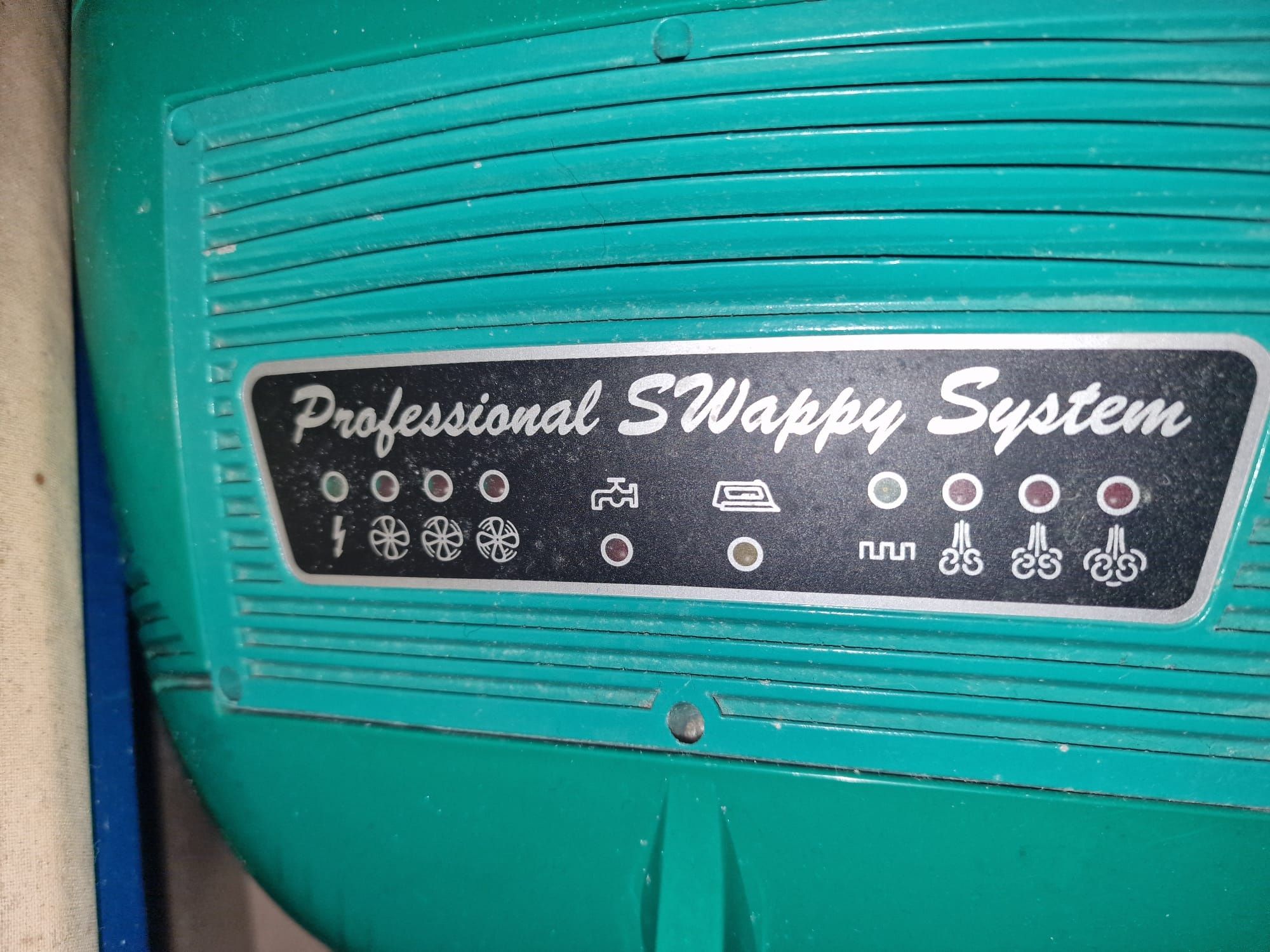 Aparelho de Limpeza a Vapor Profissional Swappy System