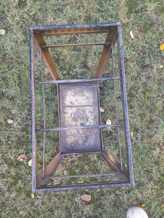 Przedwojenny blaszany stojak na parasole