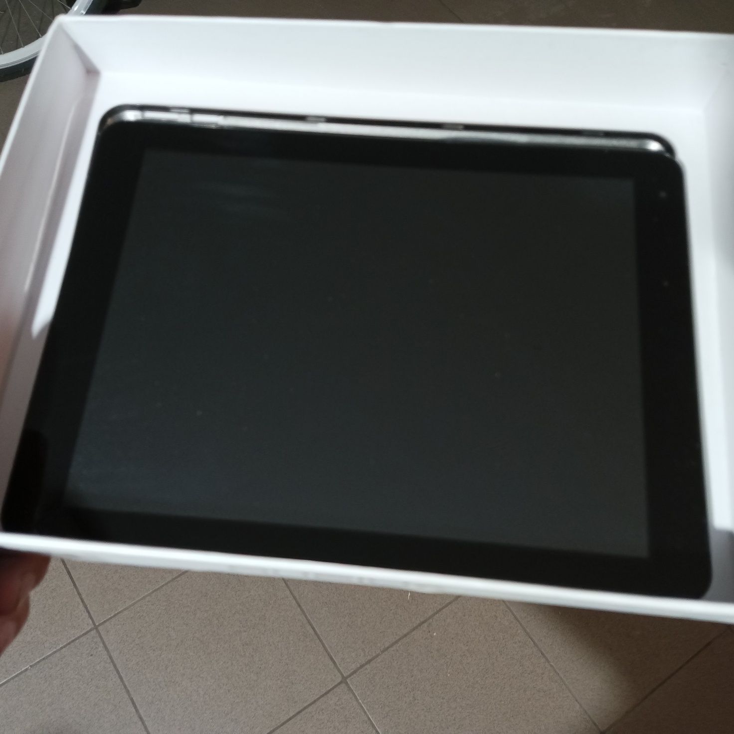 Tablet Kiano uszkodzony