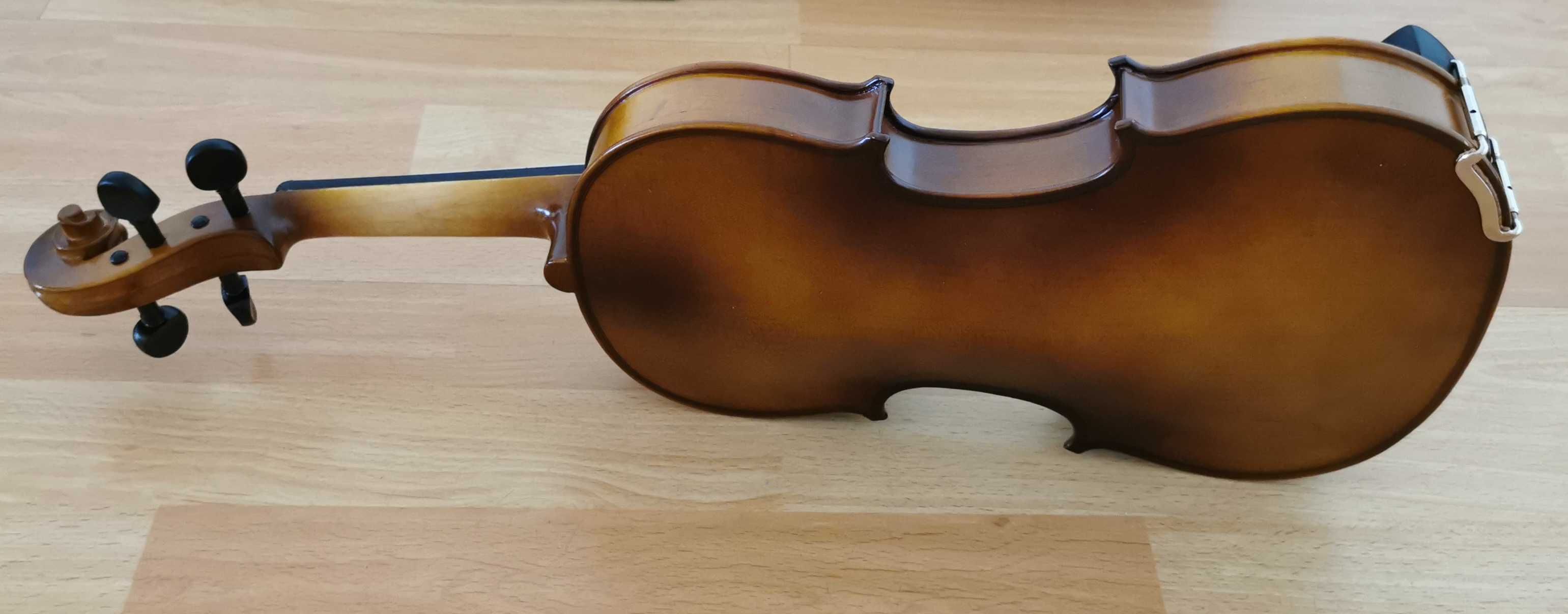 Violino Stentor Student II 4/4 com estojo e apoio de ombro