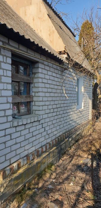 Частина будинку, 6.5 сот. землі, центр, с. Корчак