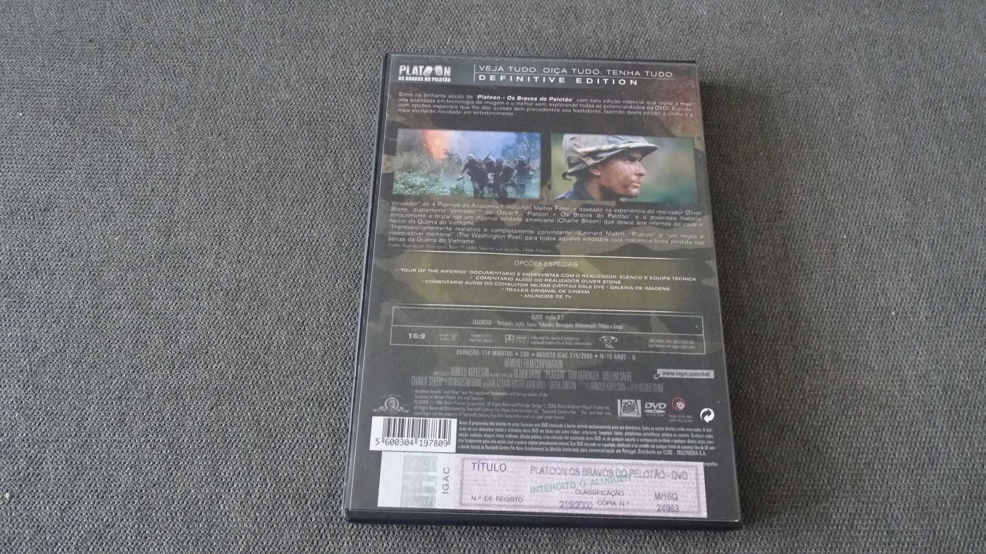 DVD Platoon - Os Bravos do Pelotão . Oliver Stone - Ed. Esp 2 Dvd