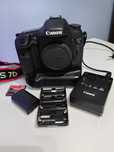 aparat lustrzanka CANON EOS 7D BODY + battery grip + akcesoria