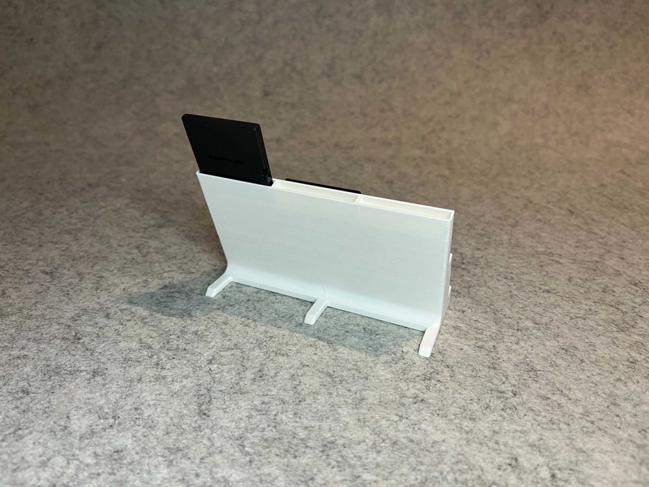 Stojak podstawka na gry kartridże Nintendo DS 3DS