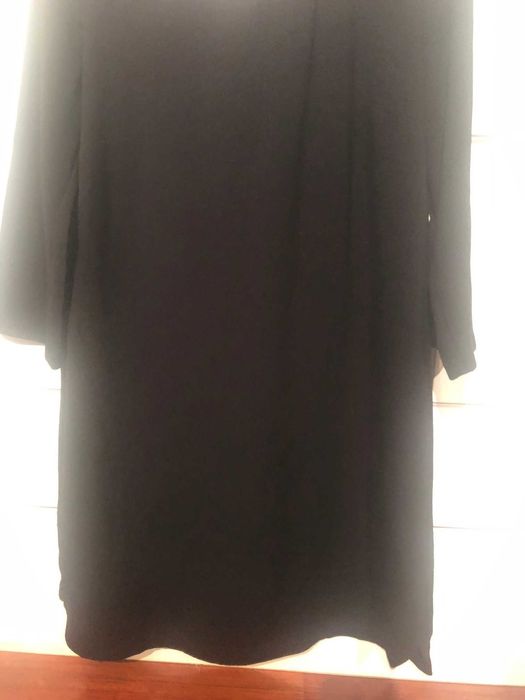 vestido preto liso em malha muito elegante marca MANGO  S