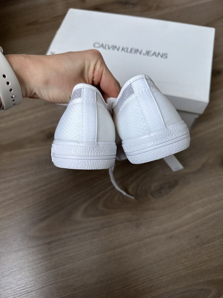 Calvin Klein original кеди кросівки білі нові