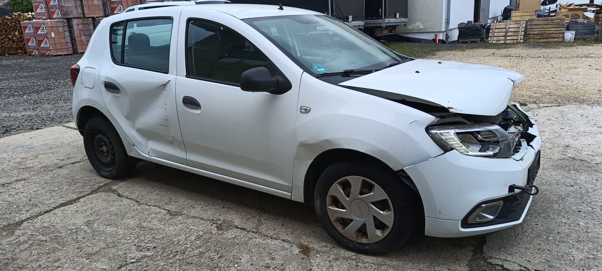 DACIA SANDERO na części!