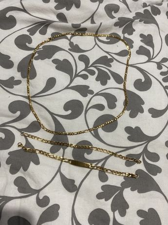 Conjunto de colares e pulseiras ouro