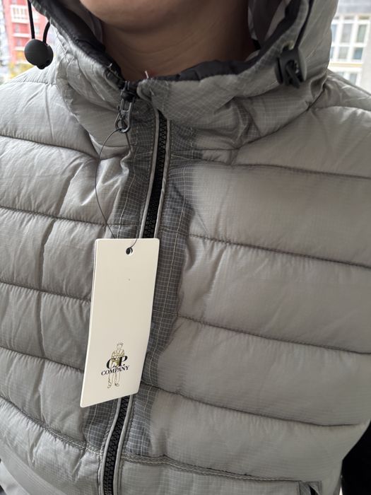 Чоловіча жилетка C.P. COMPANY SHELL мужская сіра black з лінзами серая
