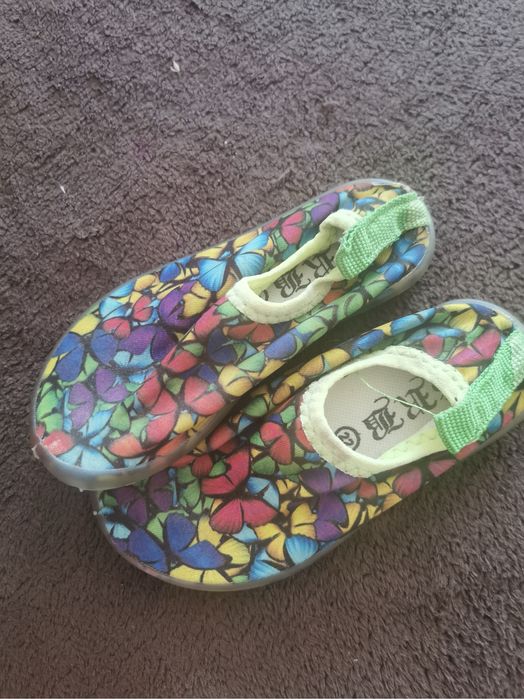 Buty do wody dziecięce rozmiar 23