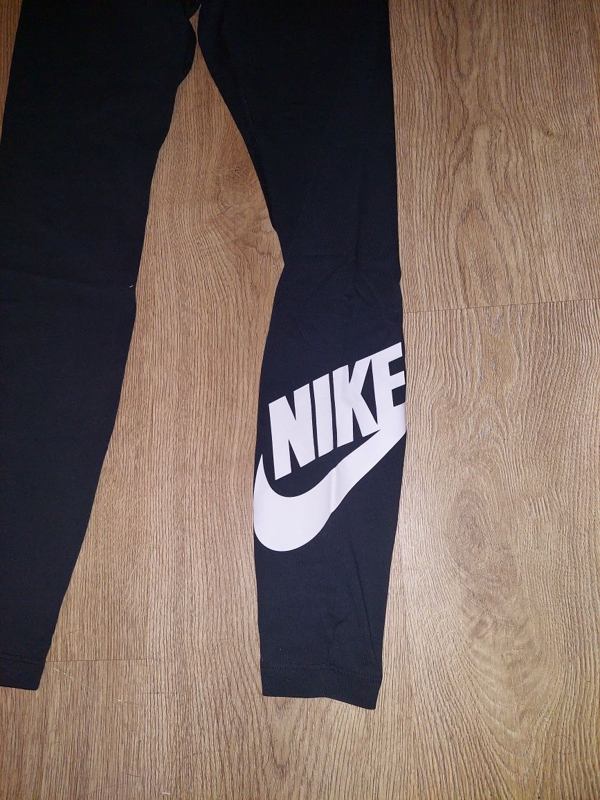 Nowe leginsy NIKE rozm S