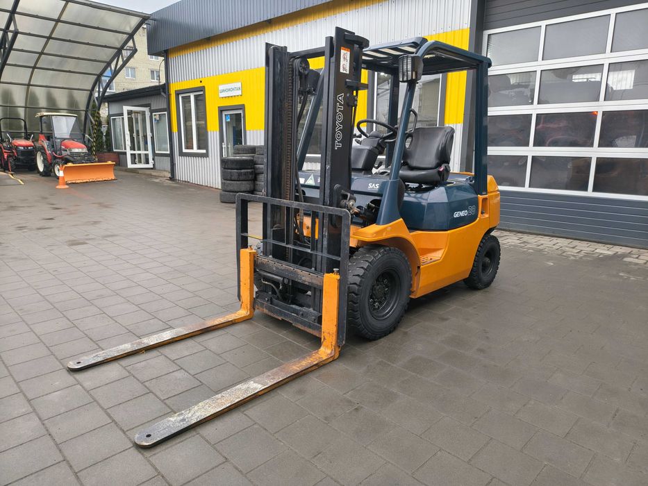 Вилочний навантажувач Toyota 6FG20