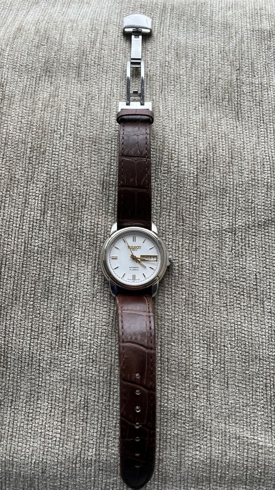 оригінальний годинник швейцарської фірми Tissot