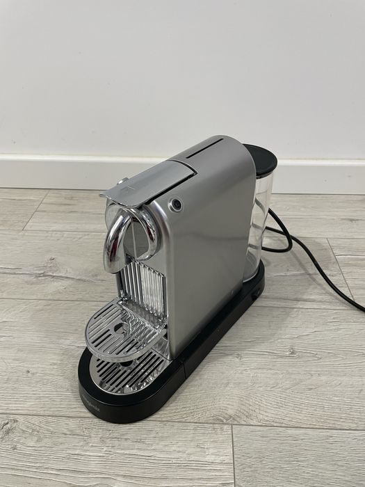 Express na kapsulki Nespresso Citiz