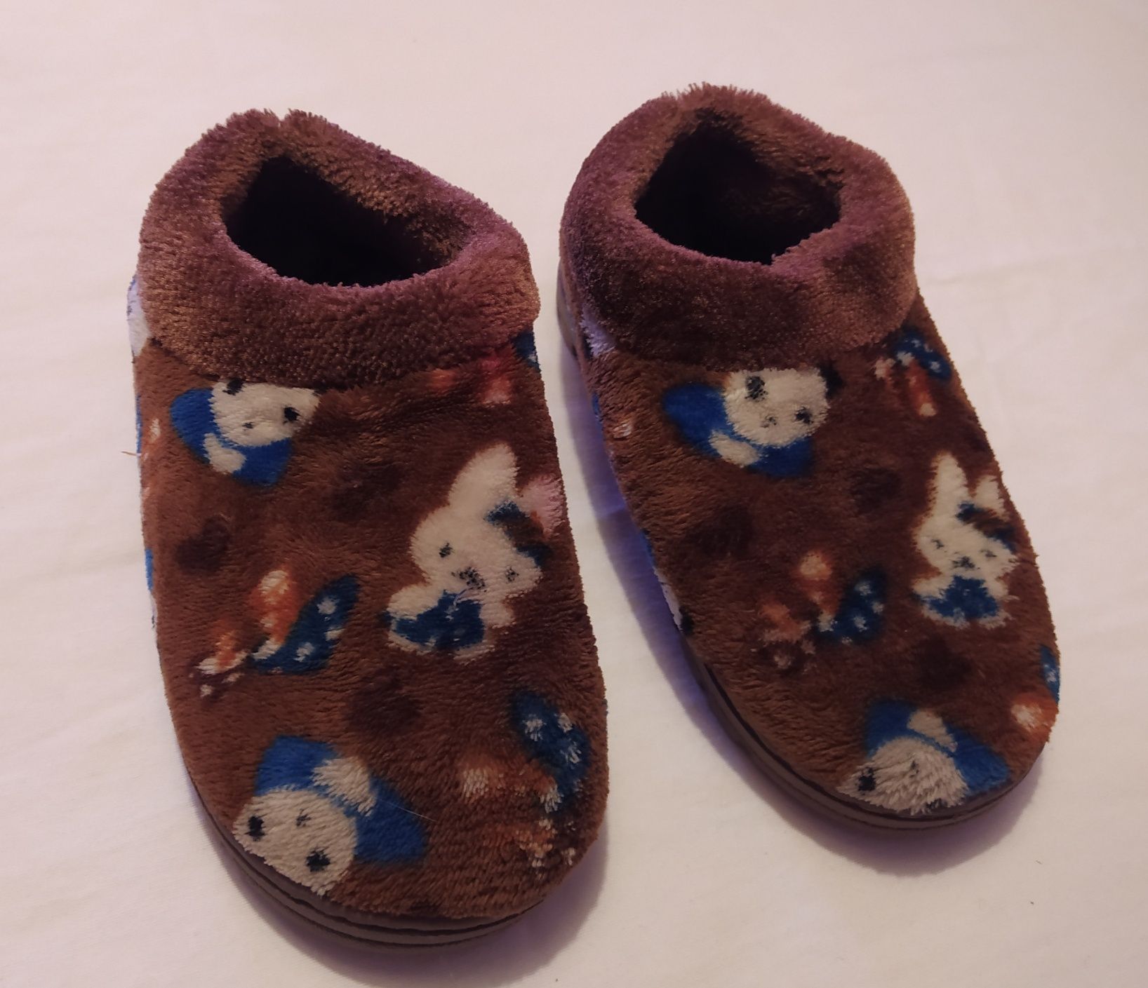 Pantufas tam. 34 a 35. Como Novas
