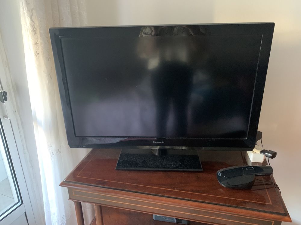 Televisao Panasonic TX-L32C5E