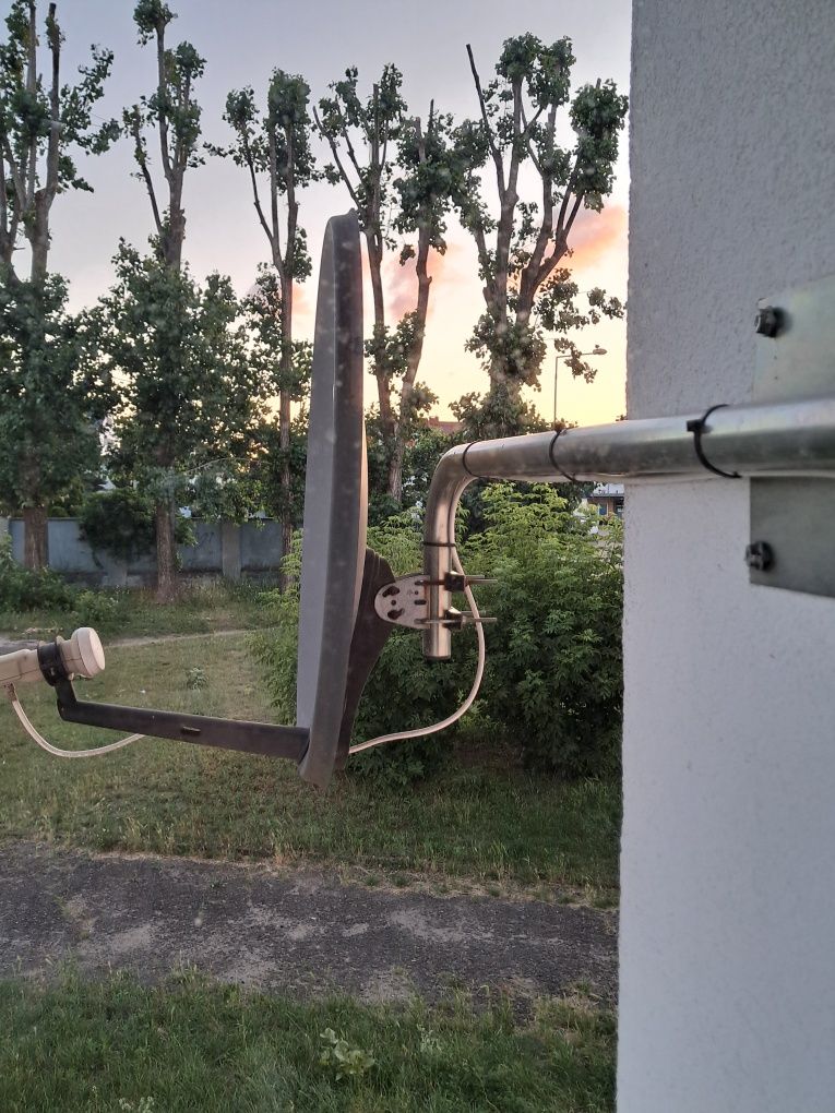 Sprawna antena satelitarna talerz  Polsat cyfrowy
