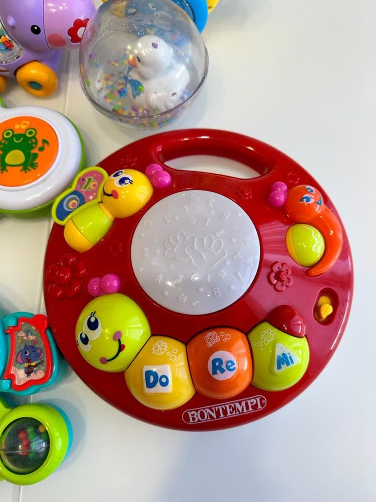 Детские пианино, накорми птенца,слон циркач ,fisher price, kiddieland