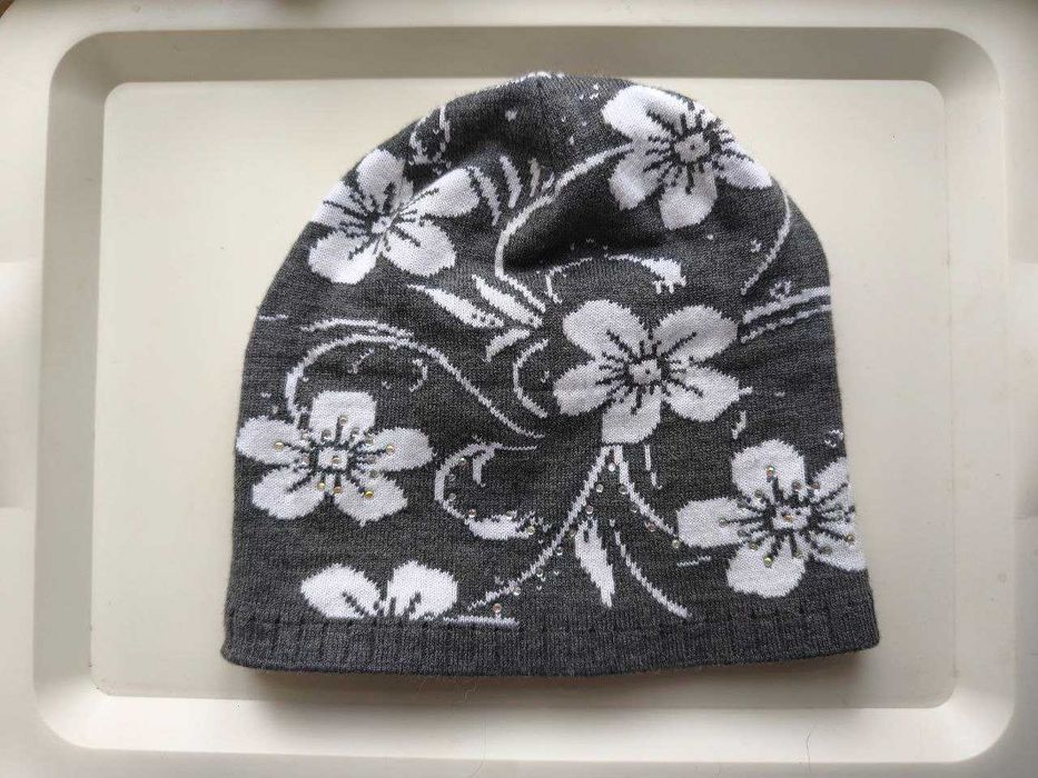 Шапка жіноча на флісі.