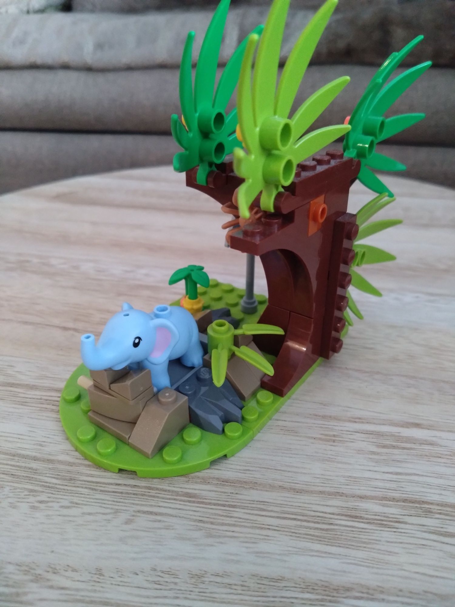 Lego Friends 41421, na ratunek słoniątku