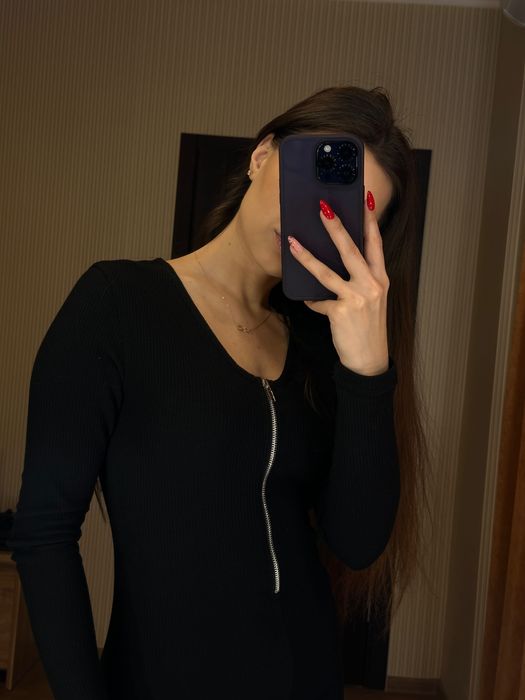 Чорний жіночій комбінезон