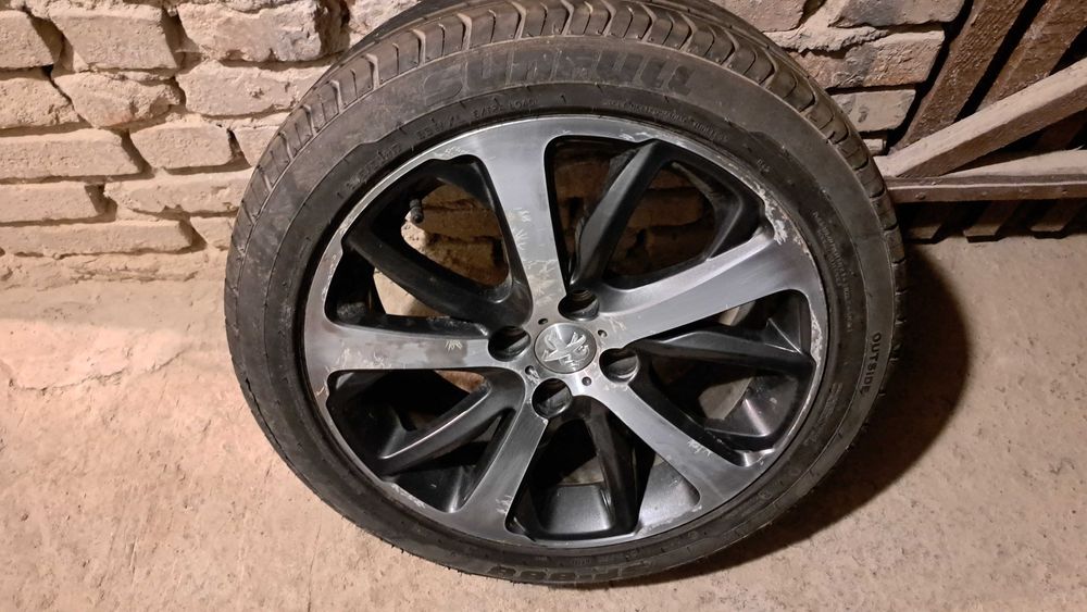 Felgi aluminiowe 17 cali Peugeot z oponami