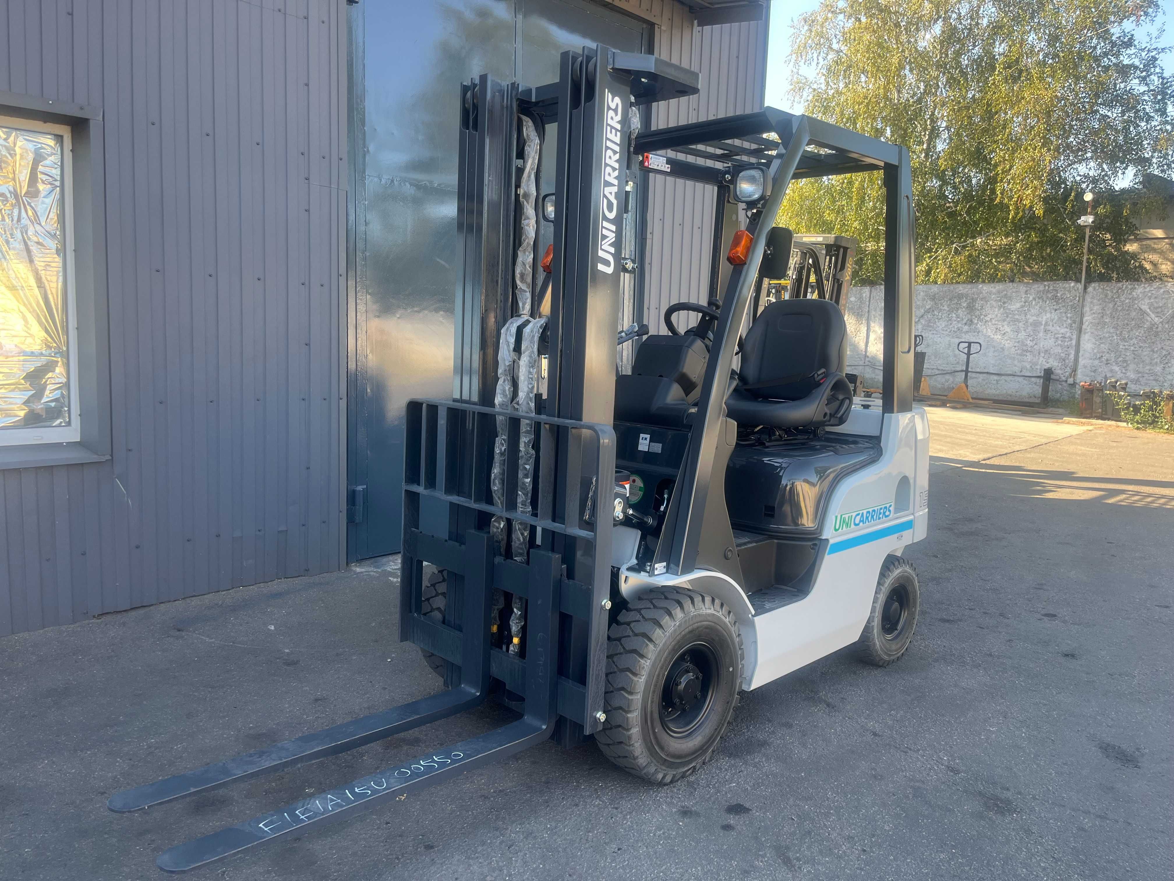 Навантажувач вилковий UNICARRIERS Nissan  FD15 НОВИЙ