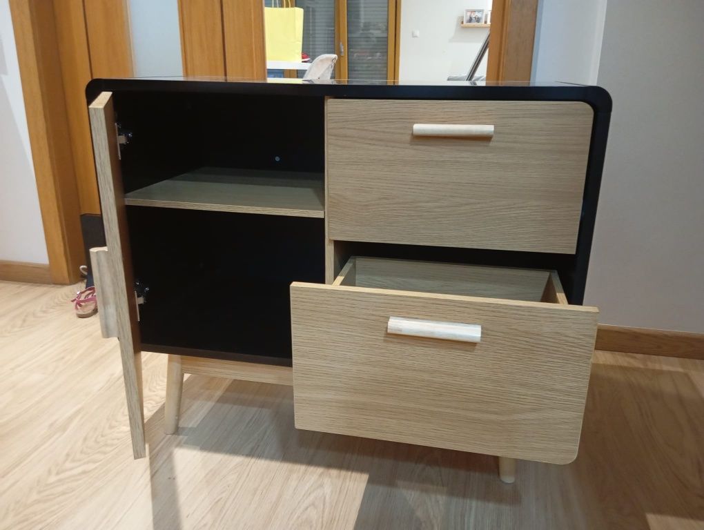 Vendo móvel preto/ pinho 2 gavetas 1 porta