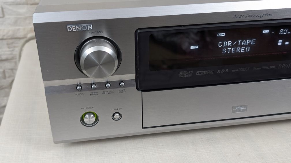 Denon AVR-3805 Wysokiej klasy amplituner kina domowego z pilotem