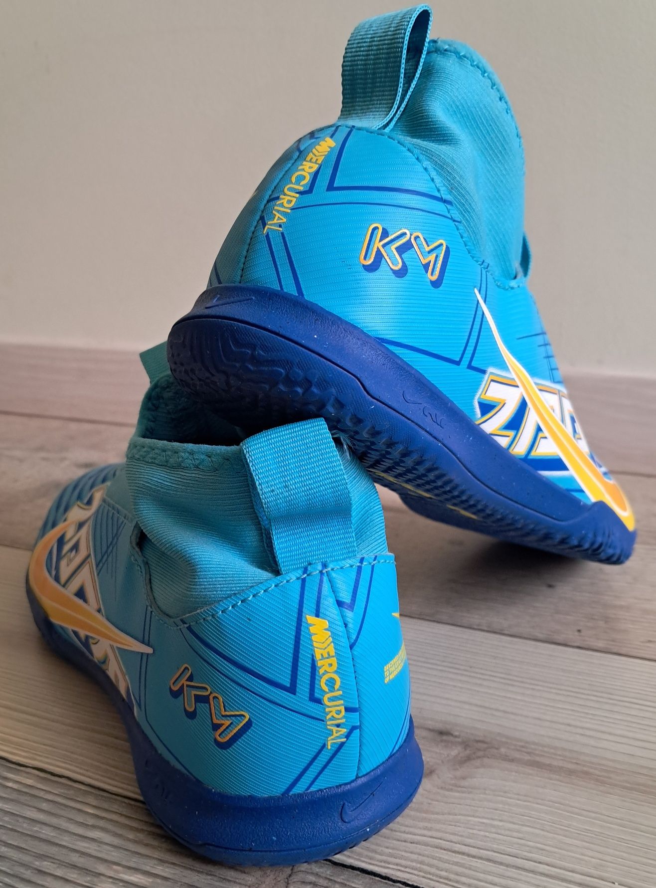 Футзалки Nike Zoom Mercurial Superfly 9 Avademy DO9792-400 (р.36)