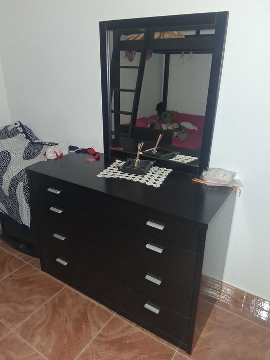 Móveis quarto, secretária e mesa