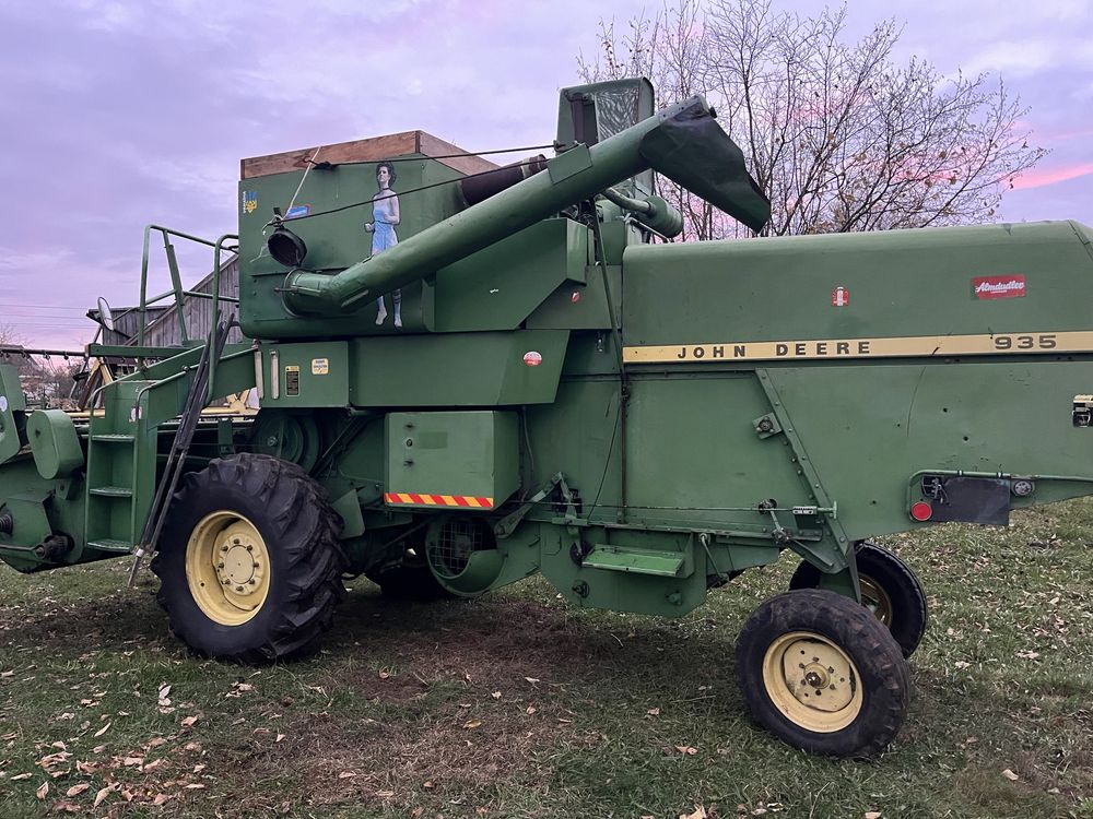 Комбайн Джон Дір john deere 935