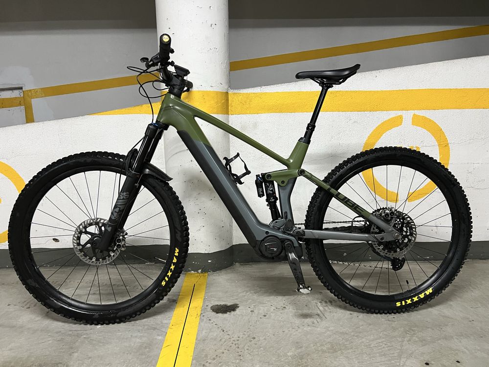 Cube Stereo Hybrid 140 HPC TM Tamanho L