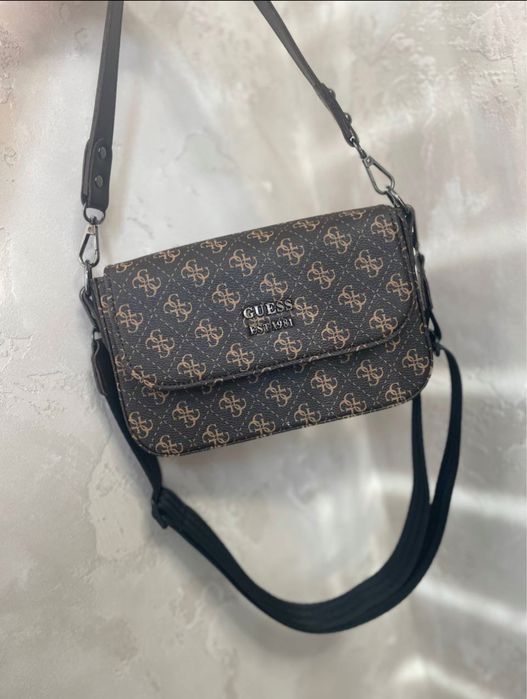 Стильні жіночі сумочки , які доповнят твій образ