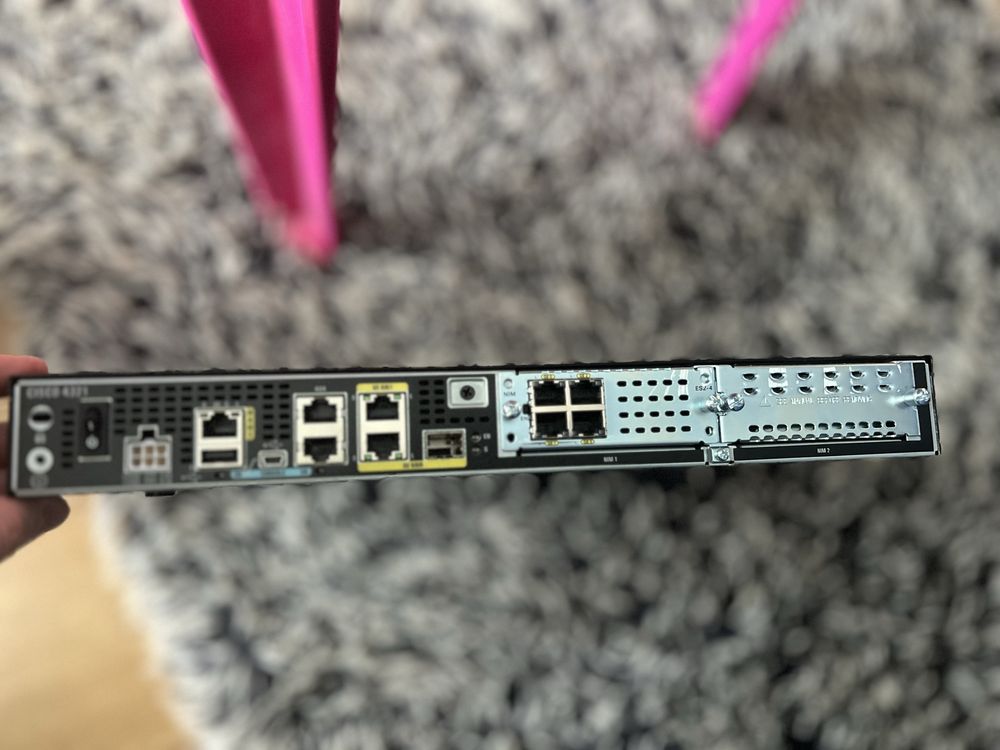 Cisco 4300 series, model: ISR4321/K9
