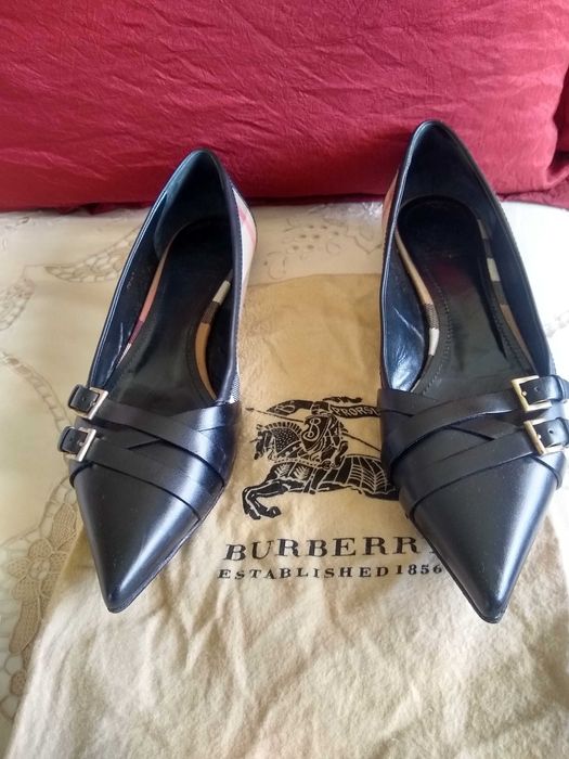 Sabrinas originais da Burberry