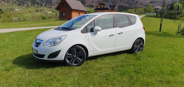 Sprzedam Opel Meriva B 1.7 cdti 2010r