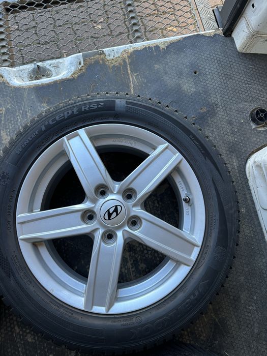 Kola zima  hankook hyundai i30 kia soul ceed 5x114.3 205/55/16 komplet