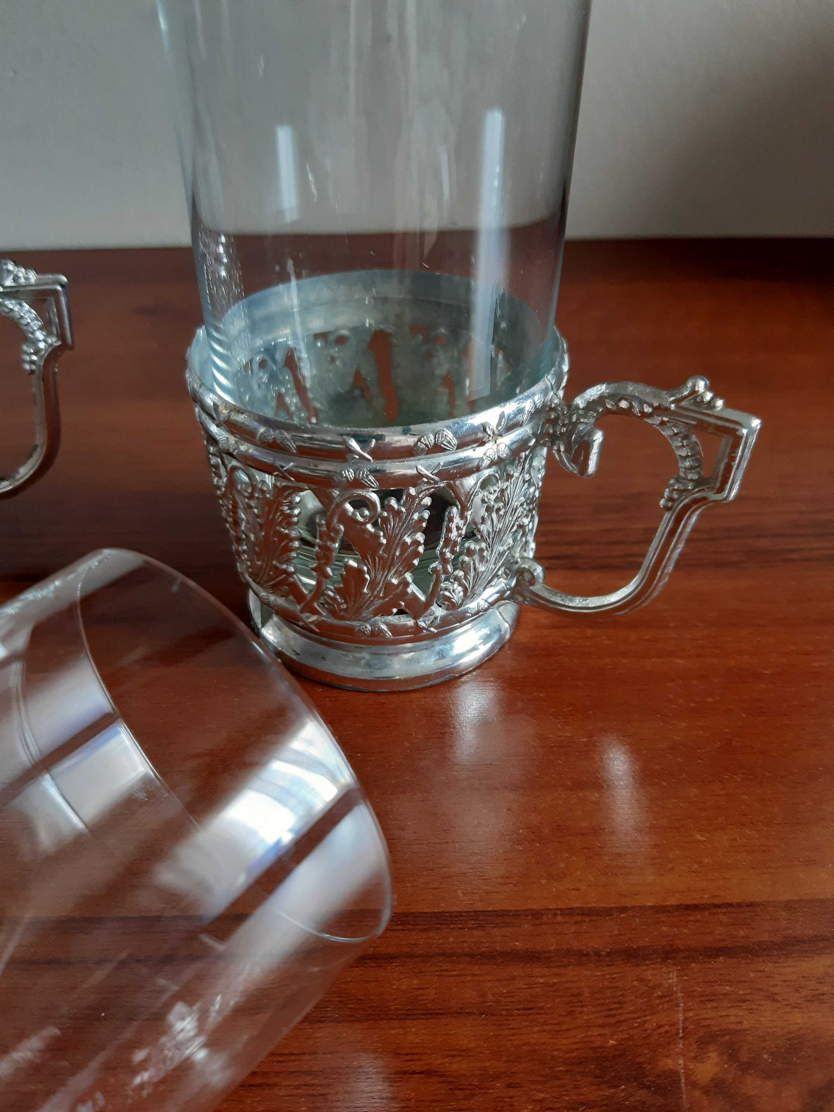 Plastikowe srebrne koszyczki i szklanki PRL