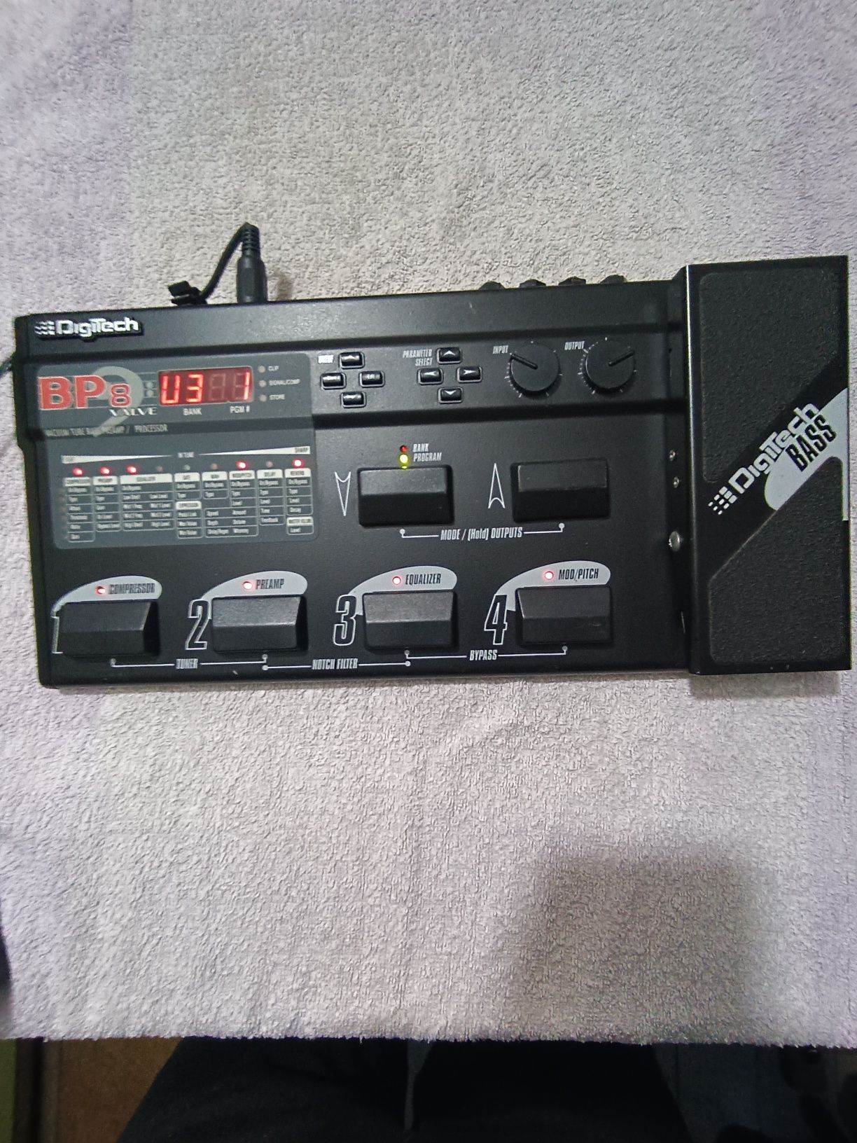 Digitech Bp8 multiefekt basowy