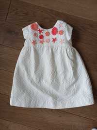 Kremowa sukienka Zara 12-18 miesięcy