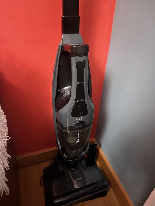 Aspirador sem fio novo