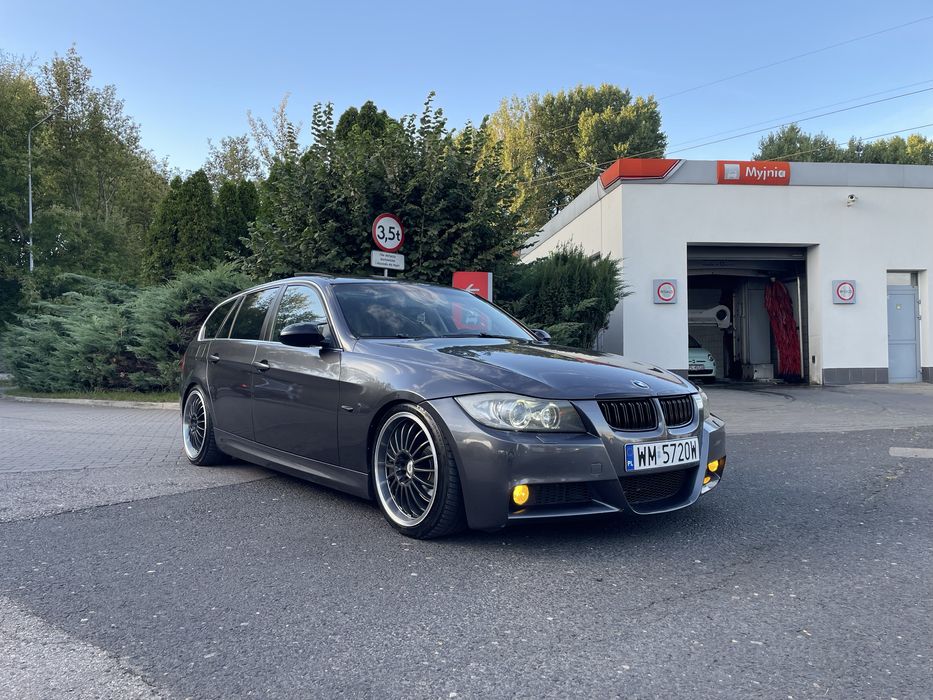 BMW 325xi M-Pak 220hp Automat