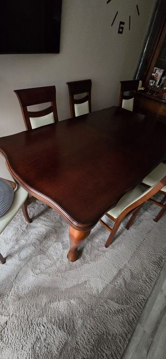 Stół rozkładany 85x150 cm + 6 krzeseł – stan bardzo dobry