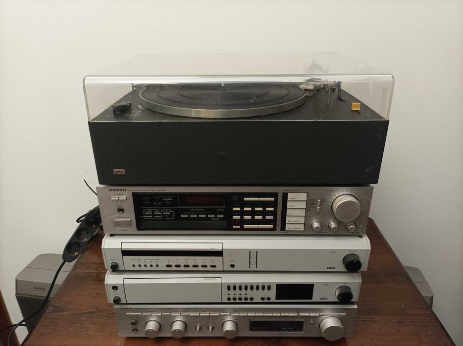 Gramofon firmy Braun PS 500