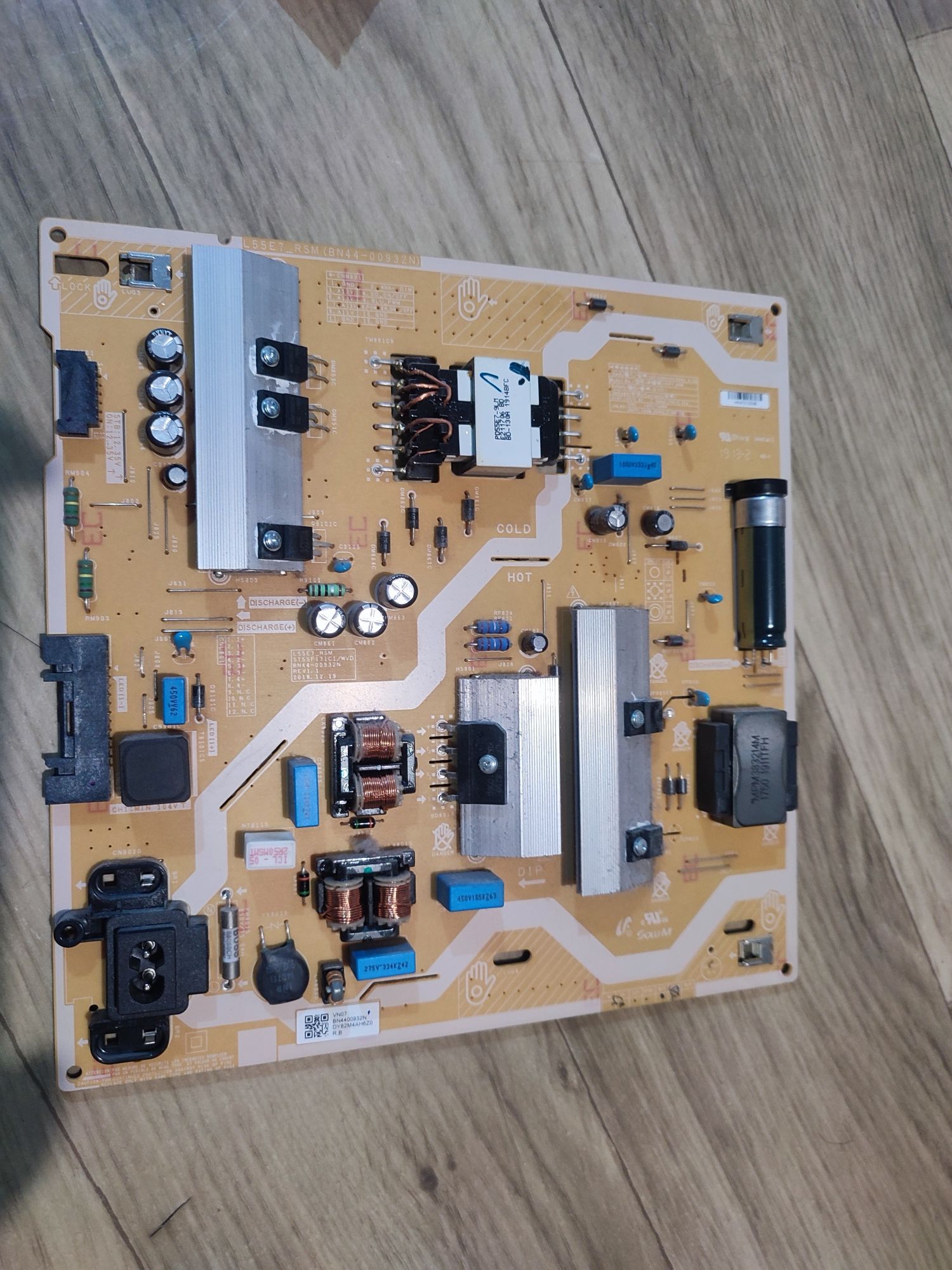 L55E7_RSM (BN44-00932N) UE55RU7172U