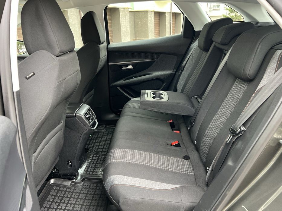 Peugeot 3008 2018 2.0 дизель не фарбований жоден елемент