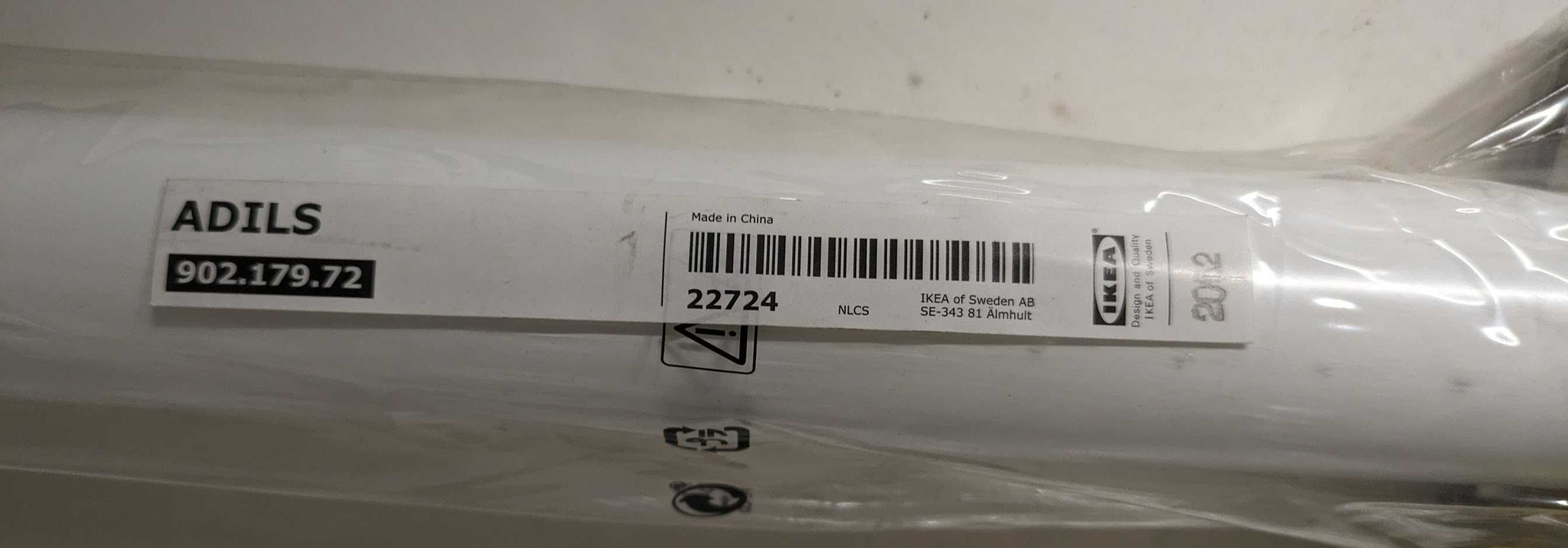 Vendo duas pernas novas para mesa IKEA, modelo ADILS